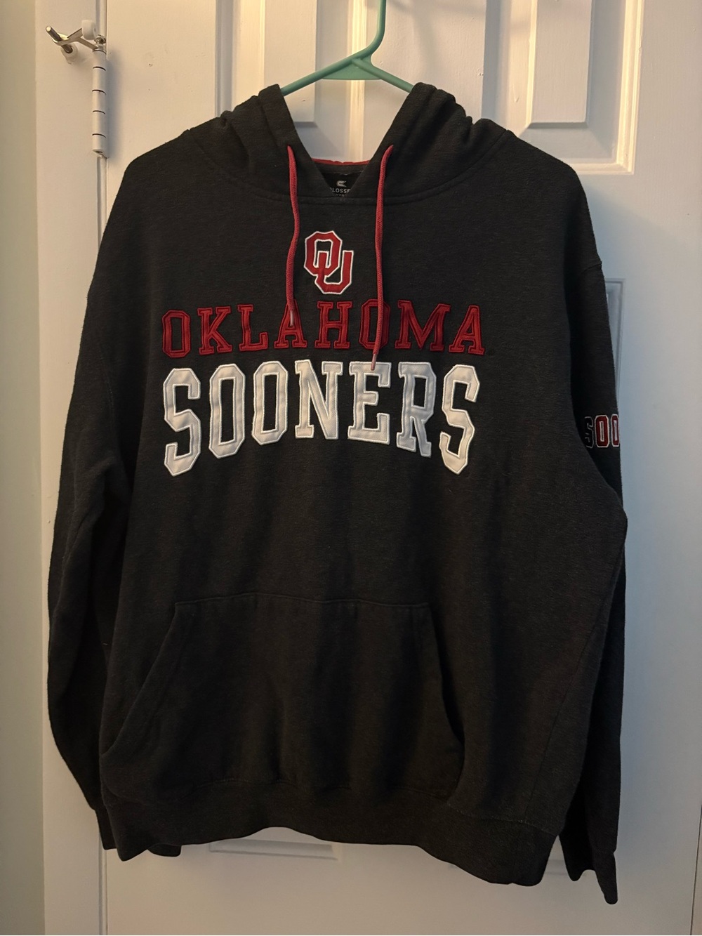 Colosseum Oklahoma Sooners Black Hoodie with Red and White Lettering